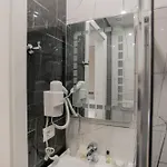 La Gioia * Tirana