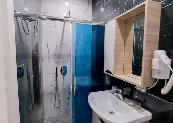 La Gioia * Τίρανα