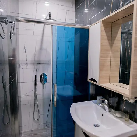 La Gioia * Τίρανα