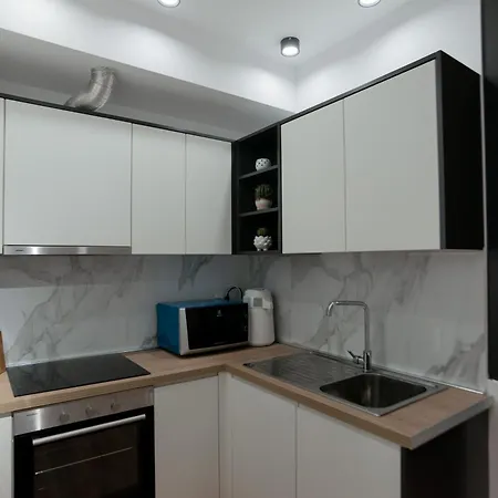 La Gioia * Τίρανα